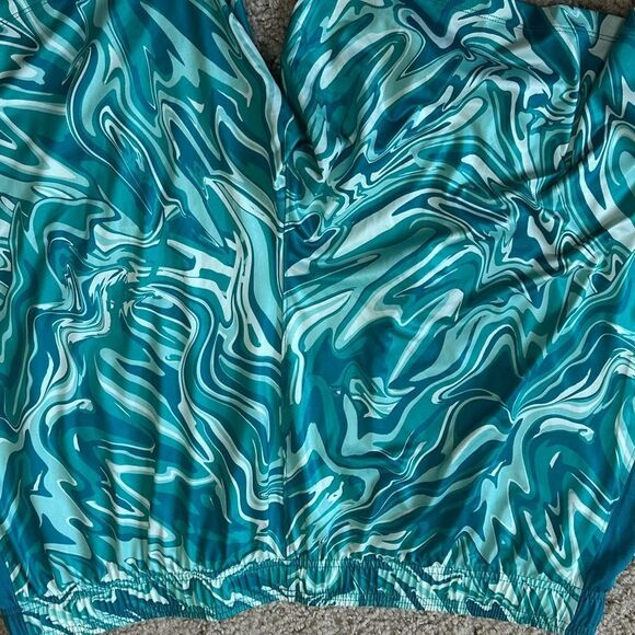 NWT Under Armour Train stretch 2.0 Loose Fit Shorts - Picture 6 of 6